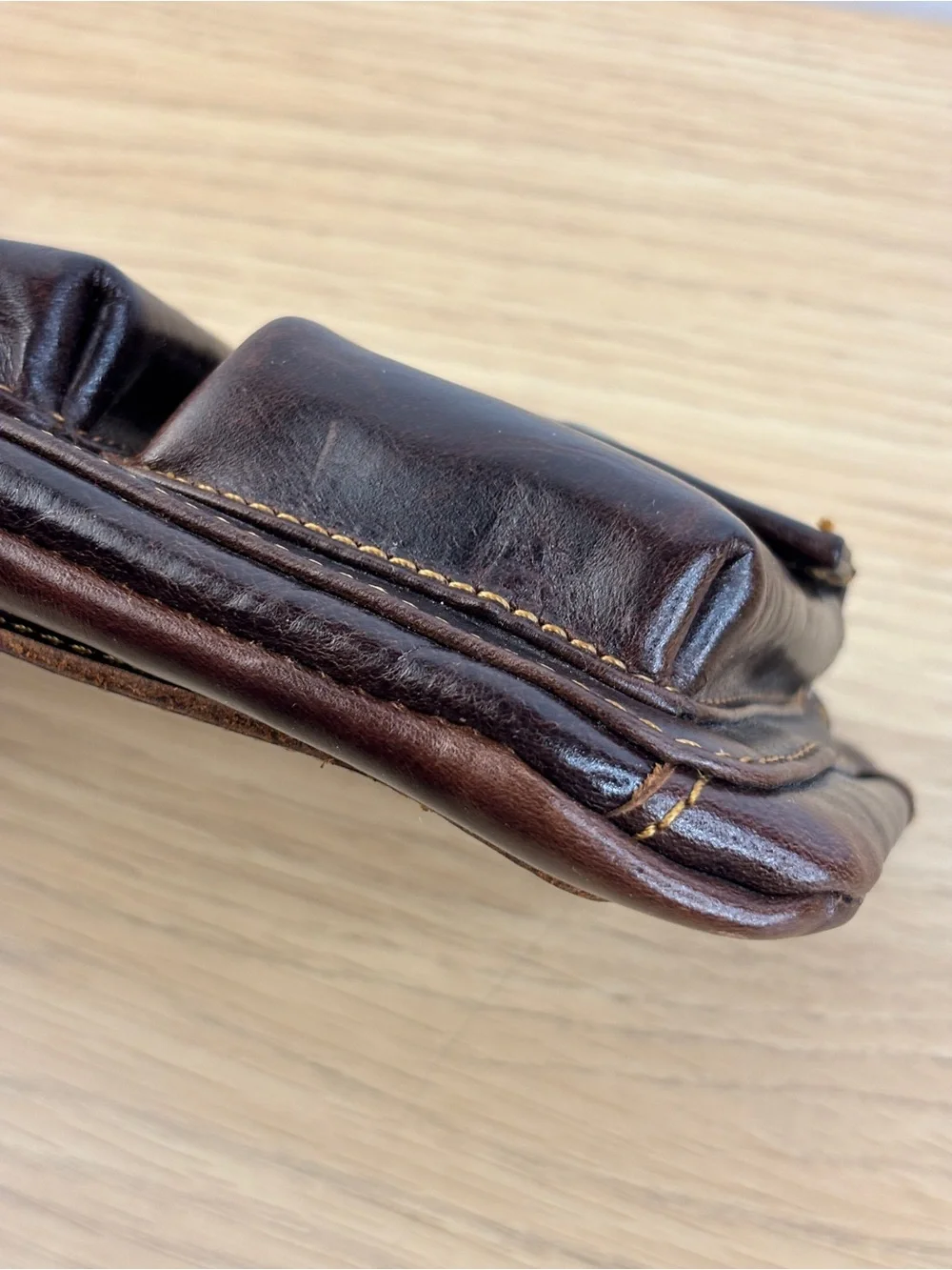 Men's Dark‎ Brown Leather Multi-Pocket Travel Pouch NWOT
